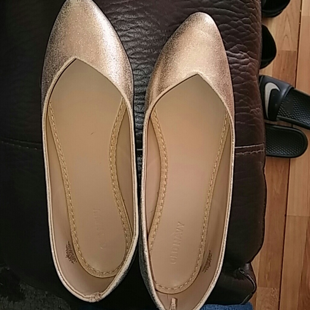 Gold flats